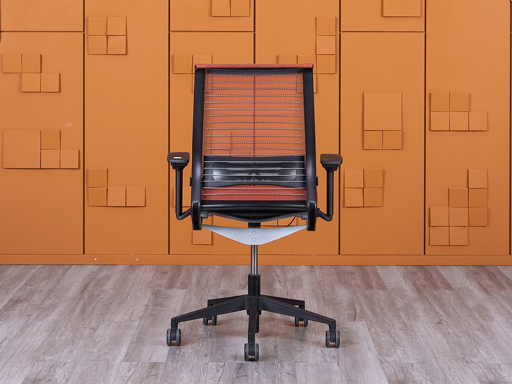 Офисное кресло для персонала  SteelCase Сетка Оранжевый Think  (КПСО-25124)