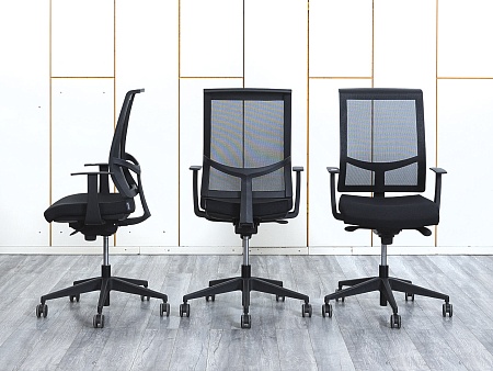 Офисное кресло для персонала  Narbutas Сетка Черный Eva.II  (КПСЧ-16044)