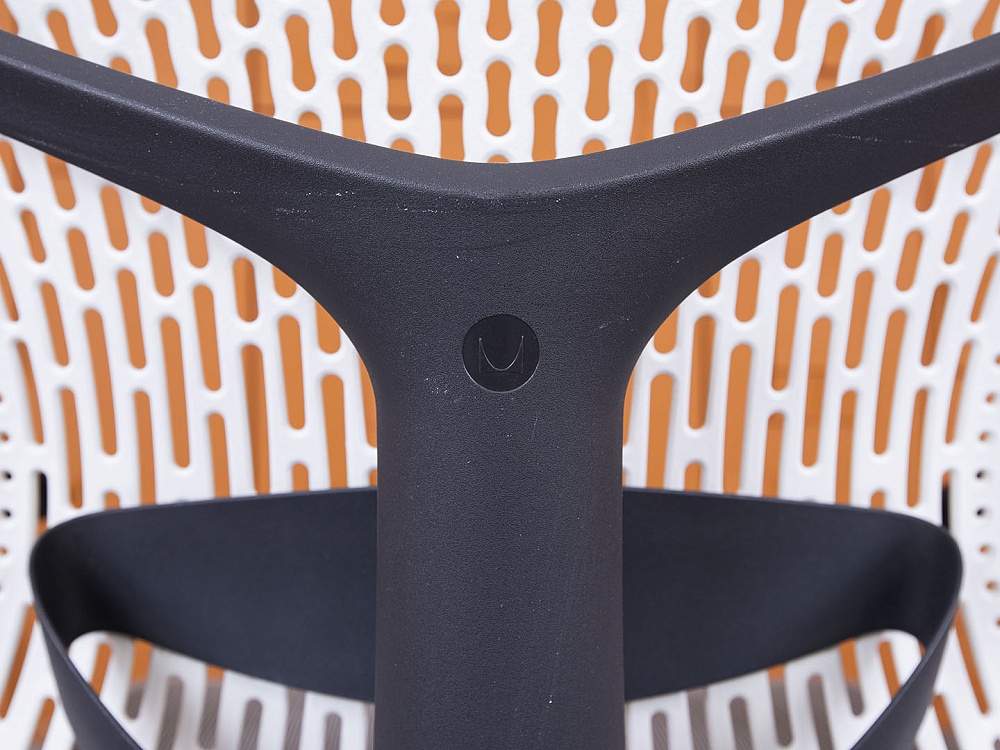 Офисное кресло руководителя  Herman Miller Сетка Серый Mirra 2  (КРСС-14024)