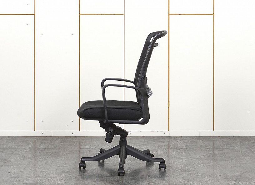 Офисное кресло руководителя   Ткань Черный   (КРТЧ-22071уц)