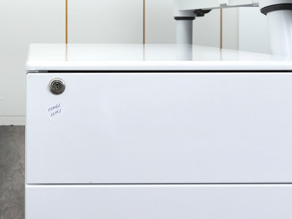 Комплект офисной мебели Herman Miller 3 200х880х1 180 ЛДСП Белый   (КОМБ2-13112)