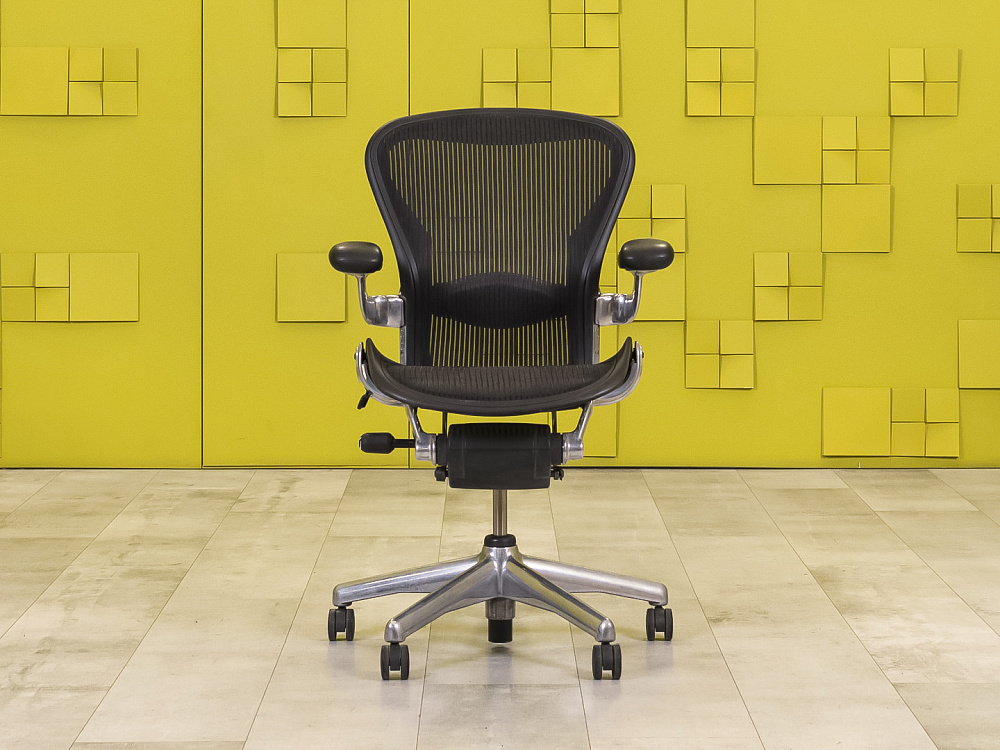 Офисное кресло руководителя на колесах Aeron B Herman Miller Сетка Чёрный США  КРТЧ1-12115