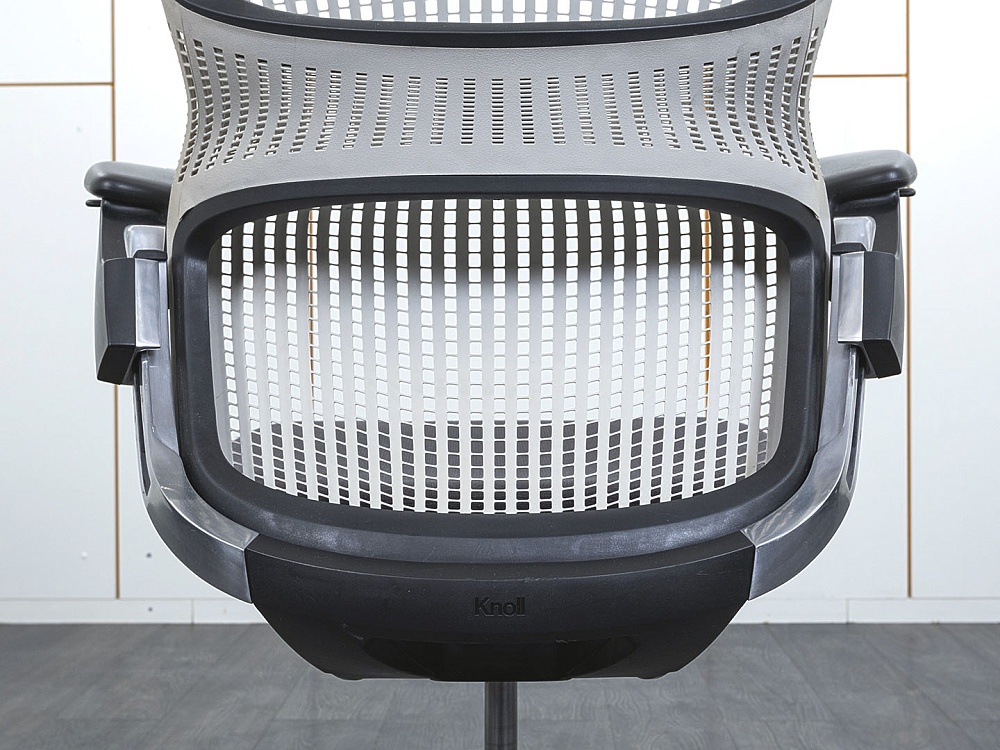 Офисное кресло руководителя  Knoll Ткань Серый Generation  (КРТС-22101)