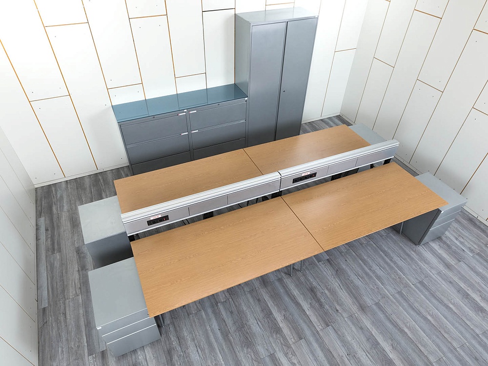 Комплект офисной мебели Herman Miller 3 200х1 800х1 000 ЛДСП Орех   (КОМХ-17082)