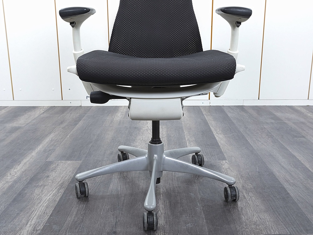 Офисное кресло руководителя  Herman Miller Ткань Серый Embody  (КРТС-03032)