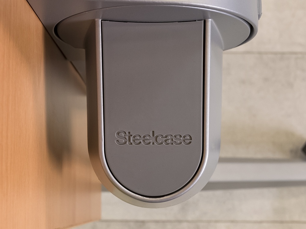Офисный стол прямой Steelcase ЛДСП Ольха Франция  СППЛ-04026