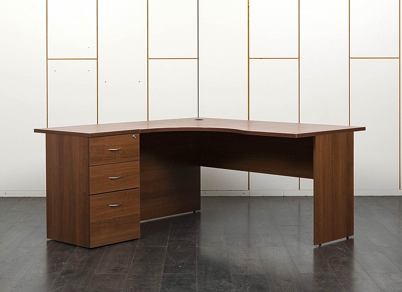 Комплект офисной мебели стол с тумбой  1 600х1 200х750 ЛДСП Вишня   (СПУШКл-10061)