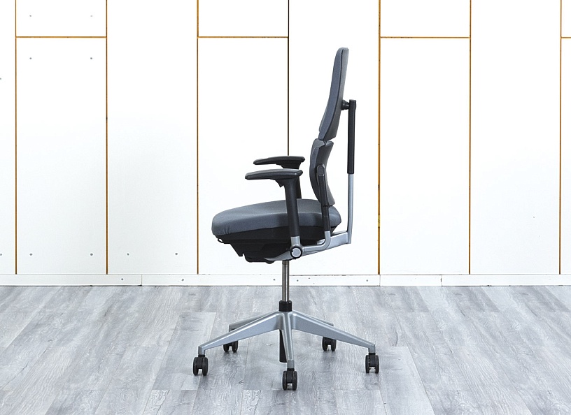 Офисное кресло руководителя  SteelCase Ткань Серый Please 2 Ergonomic  (КРТС-14113)