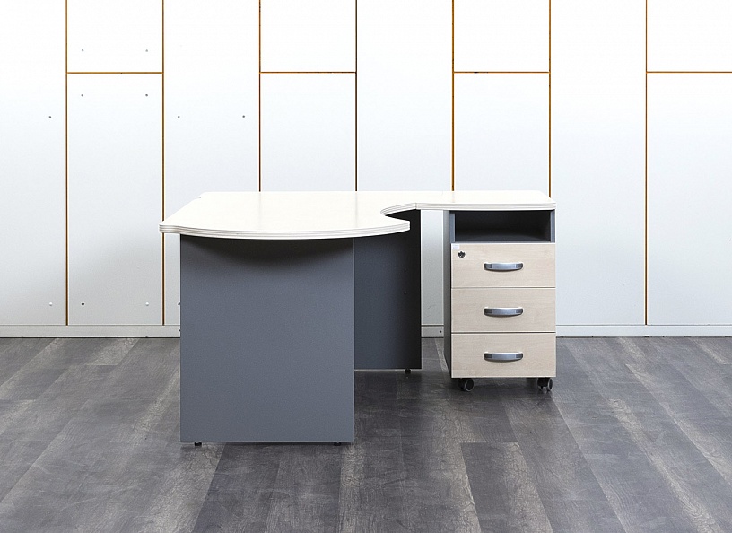 Комплект офисной мебели стол с тумбой Berlin 1 600х1 400х740 ЛДСП Бук   (СПУВКп-25072)