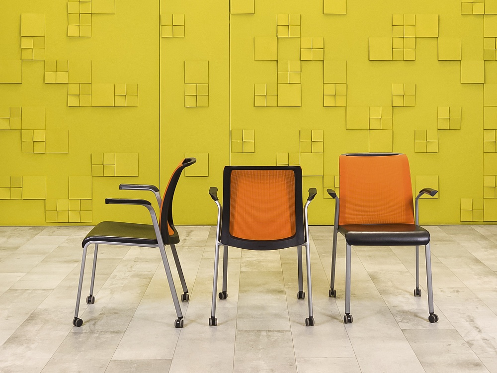 Конференц кресло для переговорной Steelcase Кожзам Чёрный Франция  КНКЧ-12026