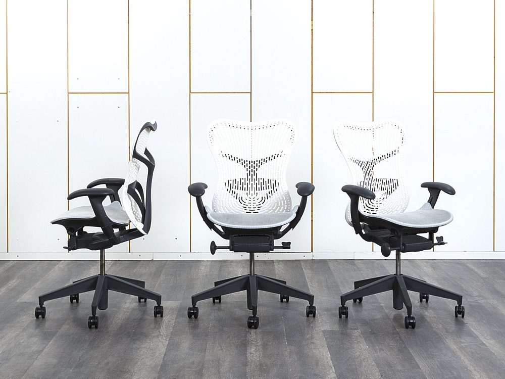 Офисное кресло руководителя  Herman Miller Сетка Серый Mirra 2  (КРСС-31103)