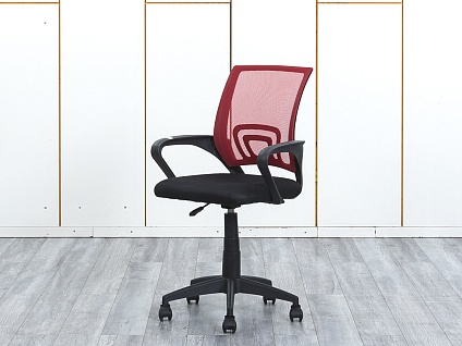 Офисное кресло для персонала  LARK Сетка Красный   (КПСК-27054)
