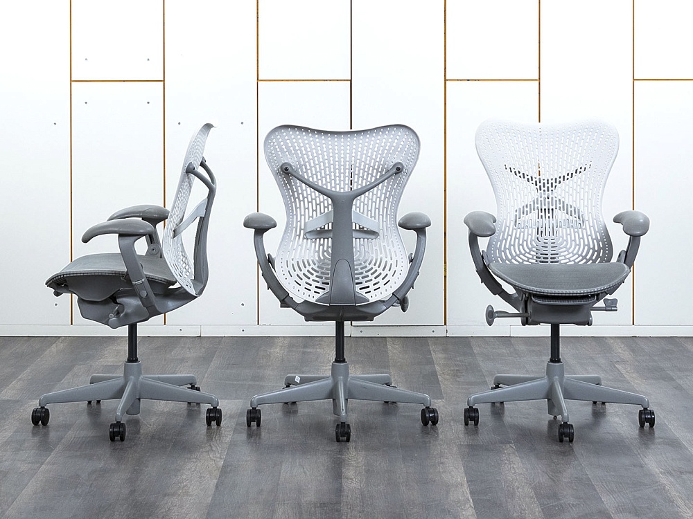 Офисное кресло руководителя  Herman Miller Сетка Белый Mirra  (КРСБ-13112)