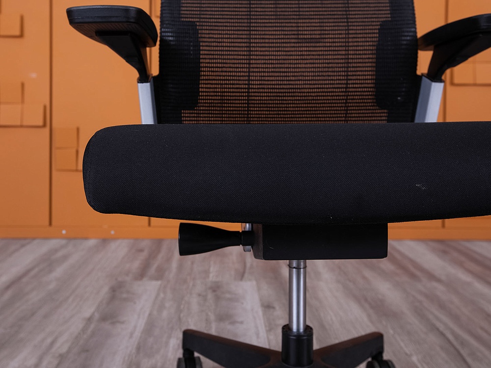 Офисное кресло для персонала   Сетка Черный   (КПСЧ1-06065)