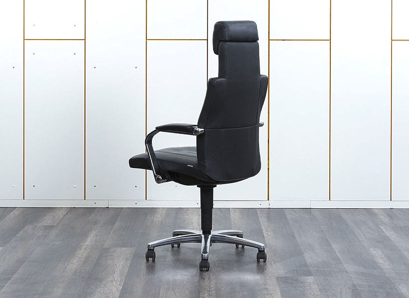 Офисное кресло руководителя  SATO Кожа Черный LEO  (КРКЧ-27062)