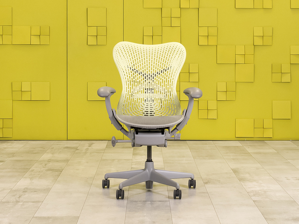 Офисное кресло руководителя на колесах Mirra 1 Herman Miller Сетка Серый США  КРТС1-05115