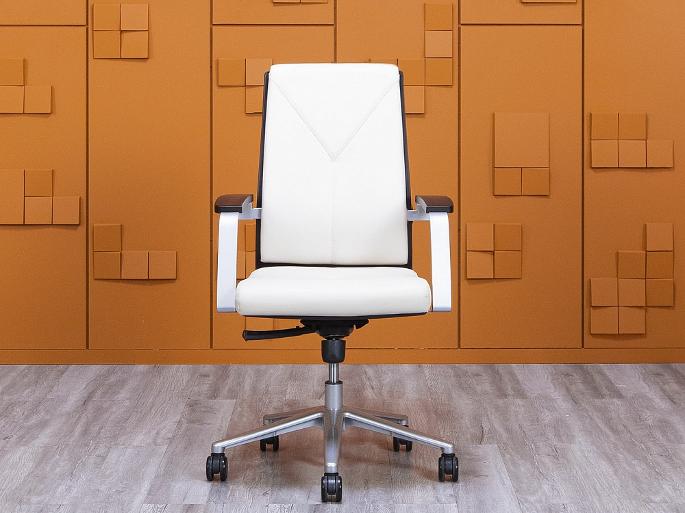 Офисное кресло руководителя  Sitland  Кожа Бежевый Madera B  (КРКБ-10025)