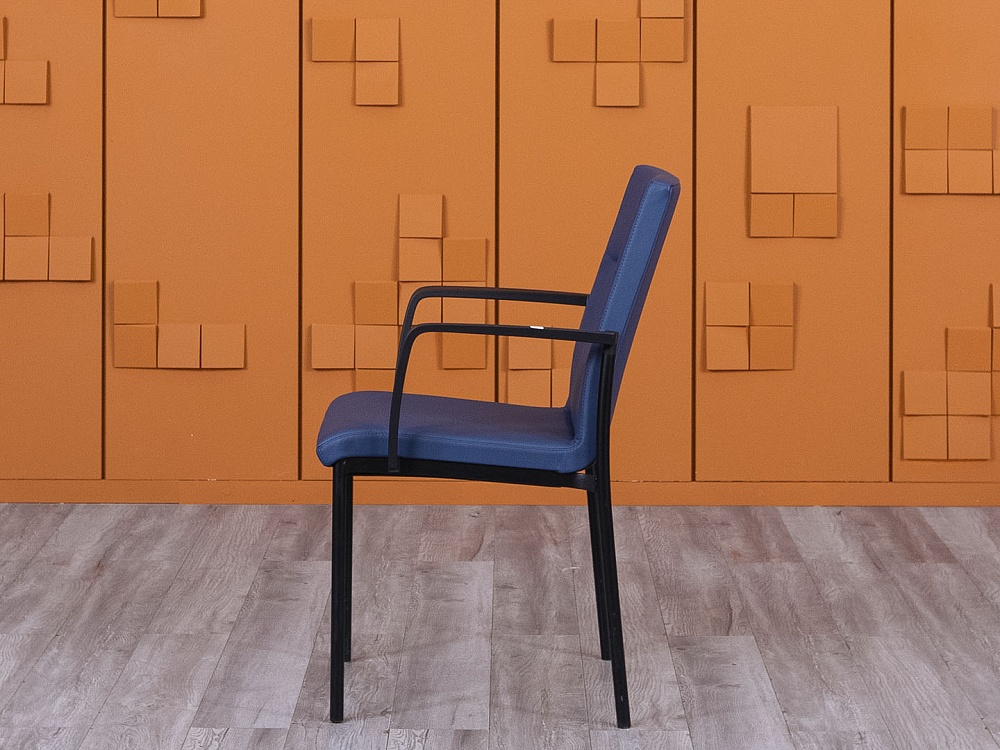 Конференц кресло для переговорной  Синий Экокожа LD Seating   (КНКН-27025)