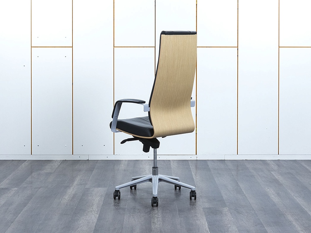 Офисное кресло руководителя  Sitland  Кожа Черный Madera A  (КРКЧ1-10043)