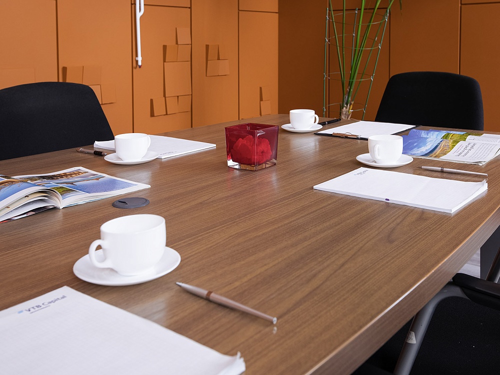 Офисный стол для переговоров  2 400х1 200х735 ЛДСП Дуб шамони   (СГПЗ-21025)