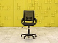 Офисное кресло для персонала на колесах LARK Nowy Styl Ткань Чёрный Россия  КПТЧ1-10036