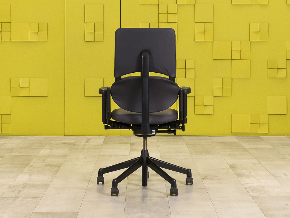 Офисное кресло руководителя на колесах Please 1 Steelcase Кожа Чёрный Франция  КРКЧ-05115