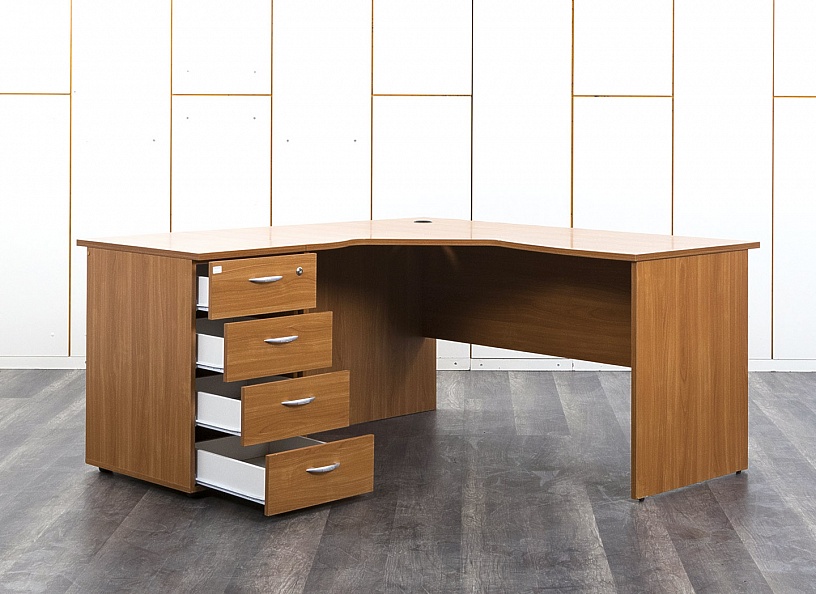 Комплект офисной мебели стол с тумбой  1 600х1 600х750 ЛДСП Ольха   (СПУЛКл-13052)