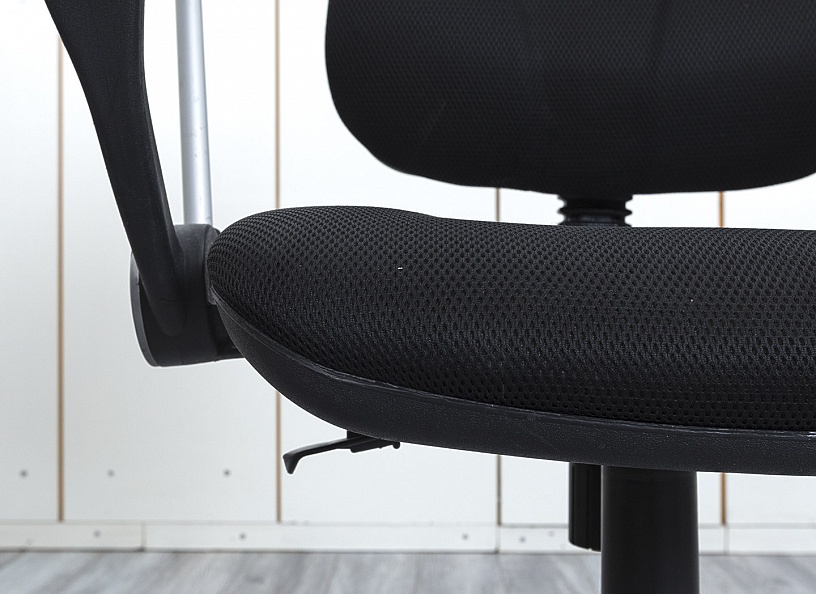 Офисное кресло для персонала   Ткань Черный   (КПТЧ1-29034)