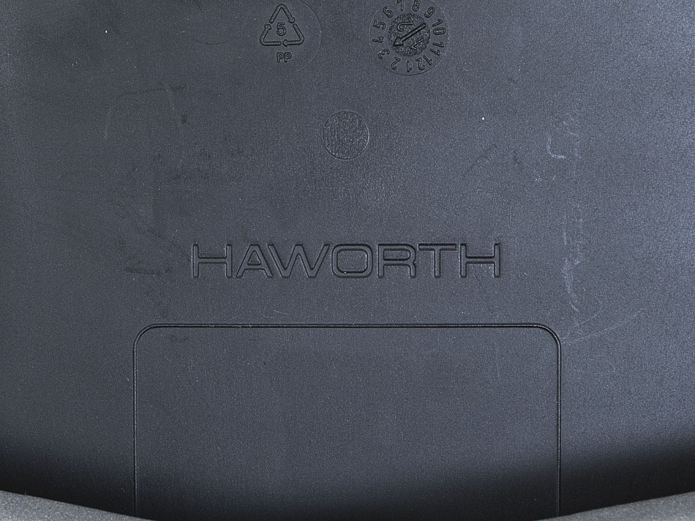 Конференц кресло для переговорной  Черный Ткань Haworth   (УНСЧ-15063)