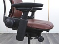 Офисное кресло руководителя  SteelCase Кожа Коричневый Leap B  (КРКК-30112)