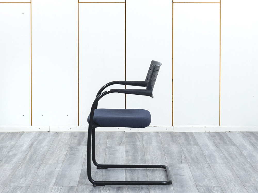 Конференц кресло для переговорной  Синий Ткань VITRA VISAVIS 2  (УДТН-20024)
