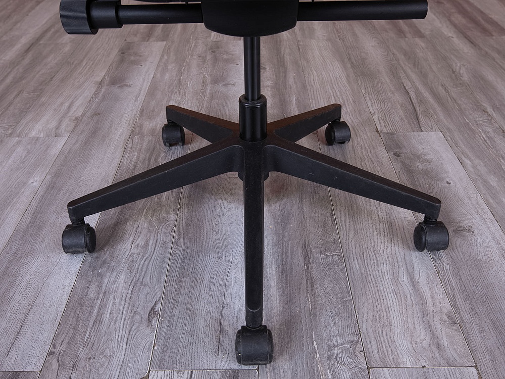 Офисное кресло для персонала  SteelCase Ткань Красный   (КПТК-30045)