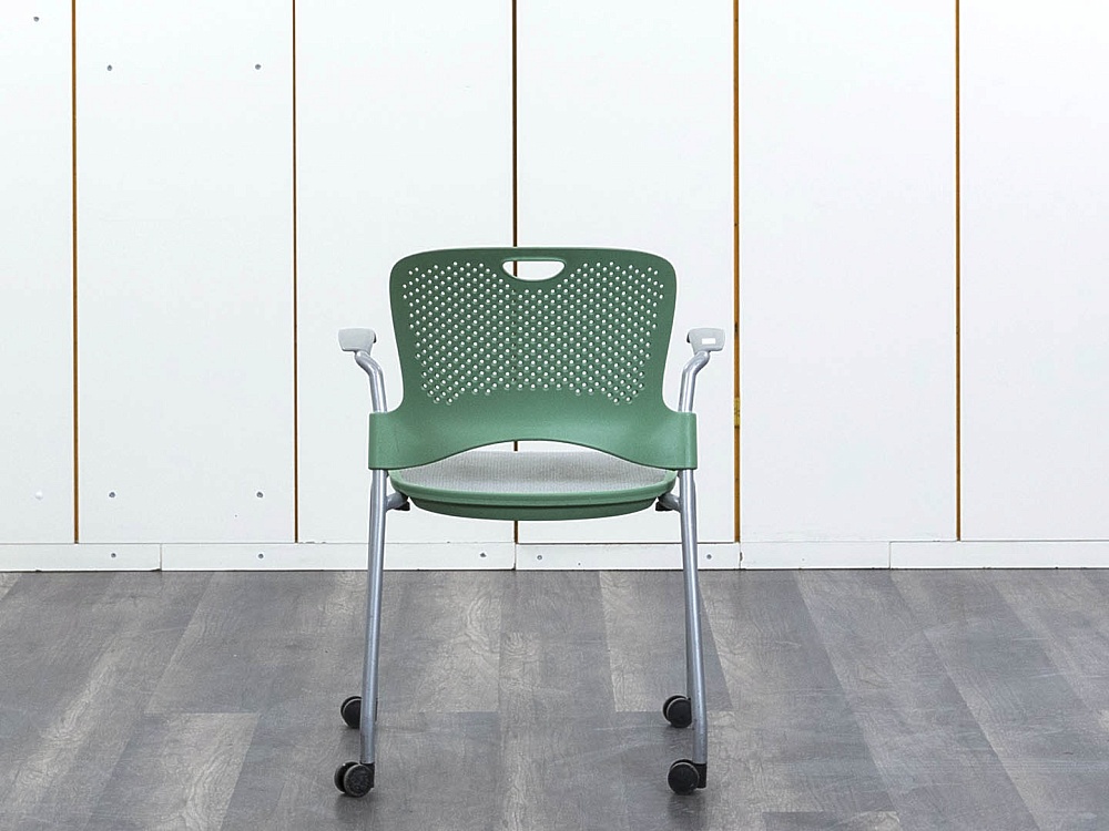 Конференц кресло для переговорной  Зеленый Сетка Herman Miller Caper  (УНСЗ-21082)