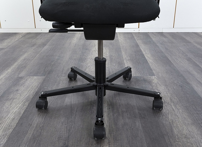 Офисное кресло руководителя  Haworth Ткань Черный   (КРТЧ1-13081)