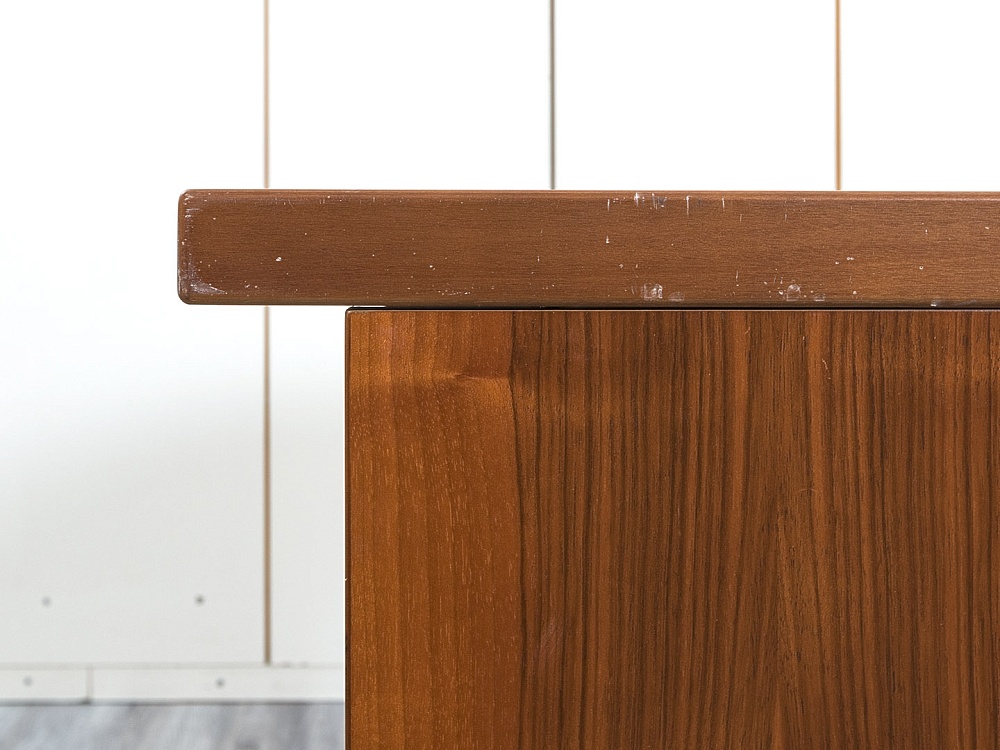 Офисный стол для переговоров  1 400х700х725 ЛДСП Орех   (БХ-10113)