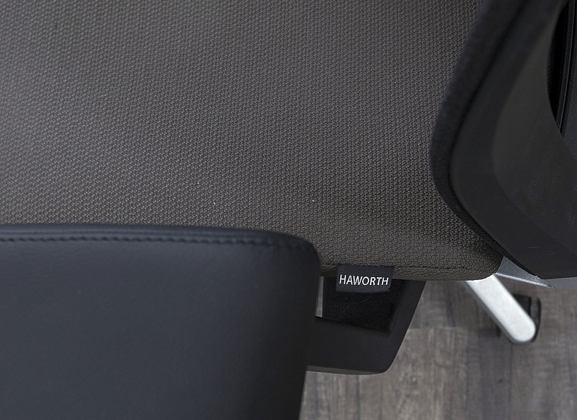 Офисное кресло для персонала  Haworth Ткань Черный Very  (КПТЧ2-31082)