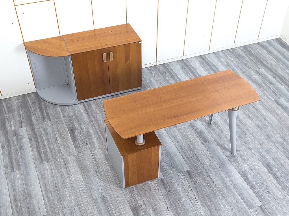 Стол для руководителя Codutti 1 600х600х760 МДФ Орех Master Point  (СРПХк-03054)