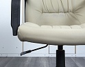 Купить Офисное кресло для персонала   Кожзам Бежевый   (КПКБ-30053)