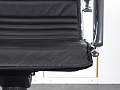 Офисное кресло руководителя  LUXY Кожа Черный Light A  (КРКЧ-11070уц)