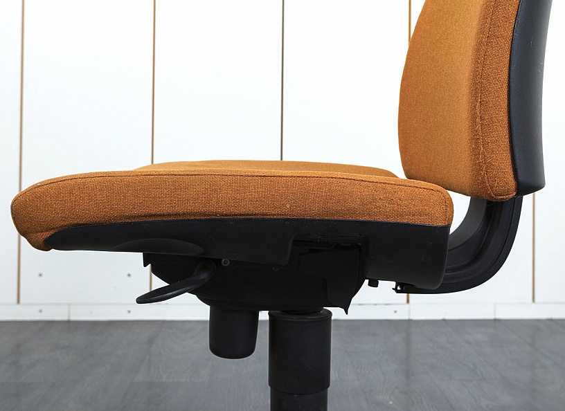 Офисное кресло для персонала  Bene Ткань Оранжевый   (КПТО1-06101)