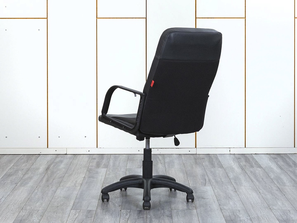 Офисное кресло руководителя   Ткань Черный   (КРТЧ1-01094)