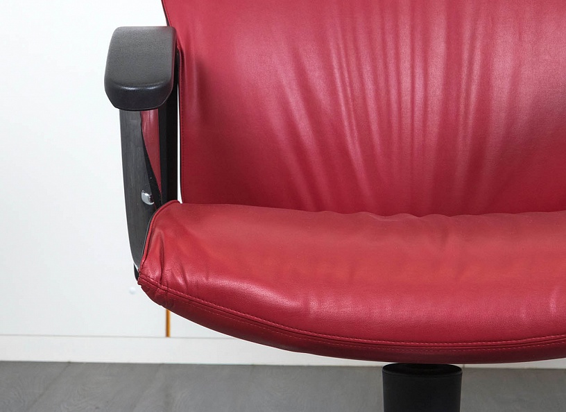 Конференц кресло для переговорной  Красный Кожа    (УНКК-15011)