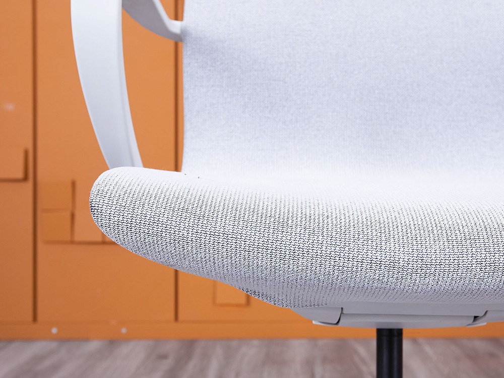 Офисное кресло для персонала  Profoffice Ткань Серый Marics  (КПТС1-14091)