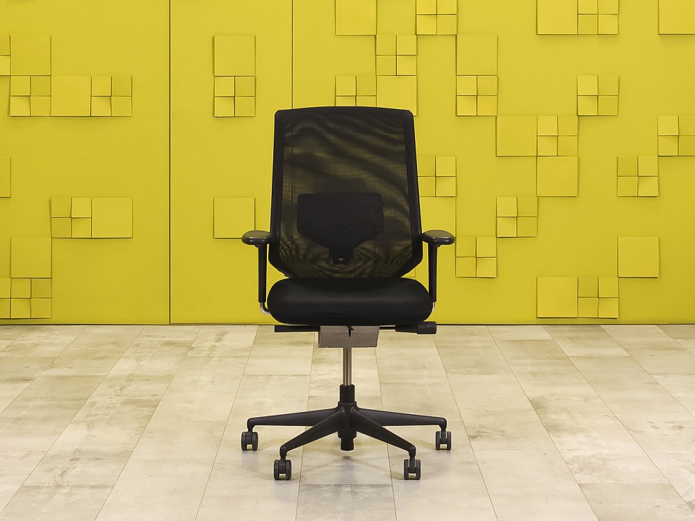 Офисное кресло для персонала на колесах Vitra Ткань Чёрный Швейцария  КПТЧ-04026