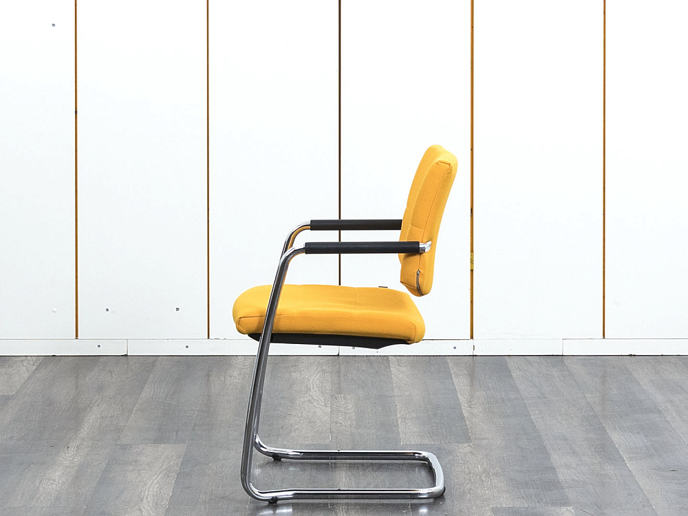 Конференц кресло для переговорной  Желтый Ткань LD Seating   (УДТЖ-07083)