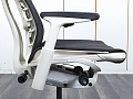 Офисное кресло руководителя  Herman Miller Ткань Серый Embody  (КРТС-03032)
