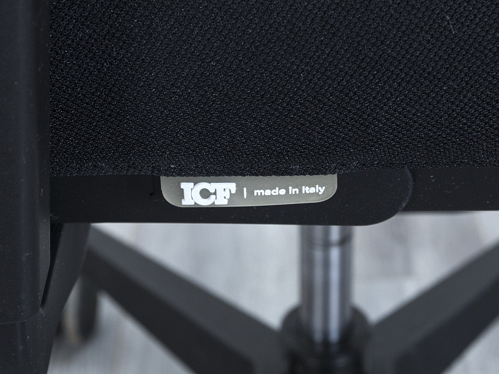 Офисное кресло для персонала  ICF Сетка Черный Pyla Chair  (КПСЧ-02102)