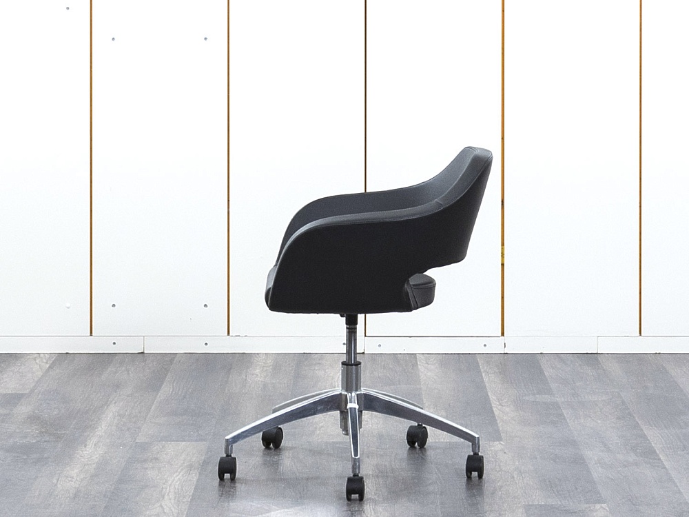 Офисное кресло для персонала  AMCHOOR Кожа Черный   (КПКЧ-14042)