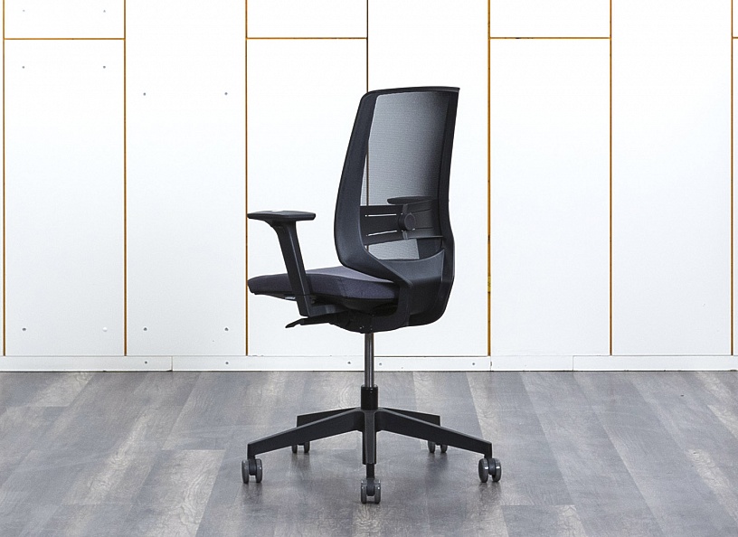 Офисное кресло для персонала  Profim Сетка Черный Light Up 250S  (КПСЧ-02082(нов))