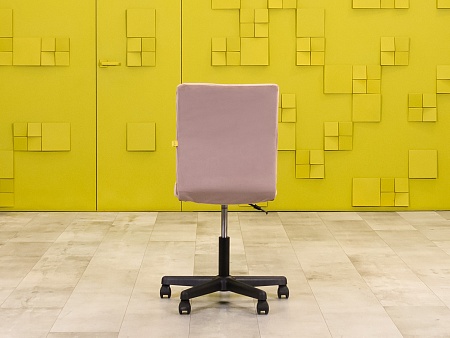 Офисное кресло для персонала на колесах Монро NEO-08 коричневый Ткань Коричневый Россия